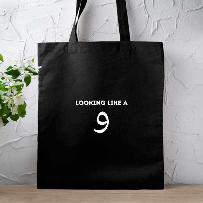 Looking Like a و ("Wow") Tote Bag