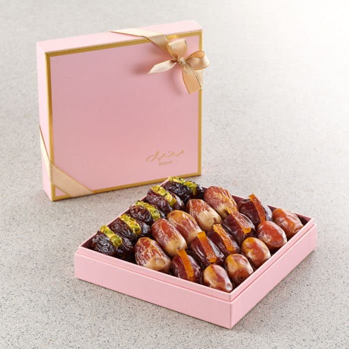 Bateel Pastel Petal Gift Set | Assorted Dates | Luxury Collection of Premium Organic Arabian Dates | Elegant Pink Gift Box | Gift for Muslims | Islamic Gift | Ramadan Eid Gift for Muslims