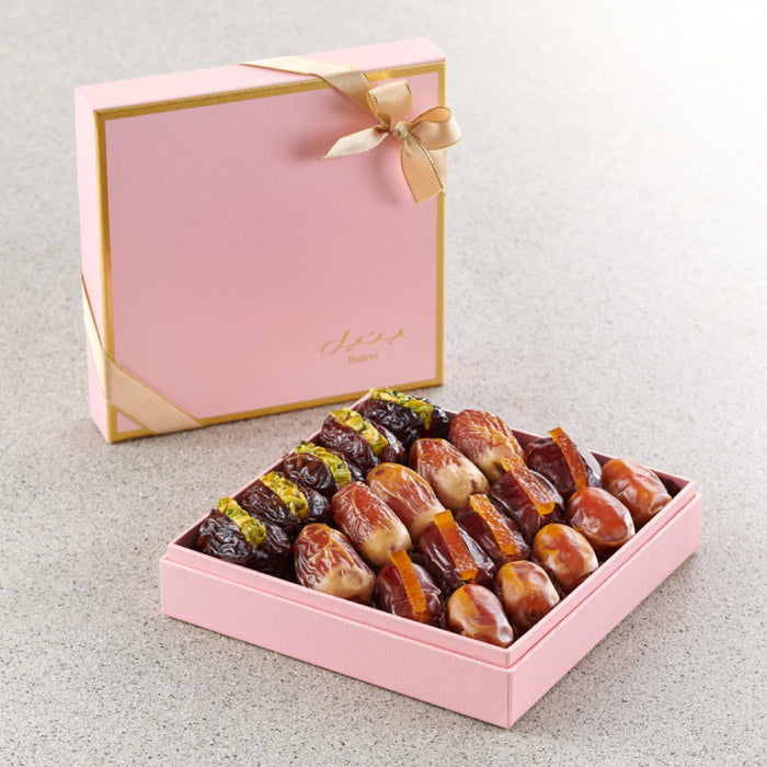 Bateel Pastel Petal Gift Set | Assorted Dates | Luxury Collection of Premium Organic Arabian Dates | Elegant Pink Gift Box | Gift for Muslims | Islamic Gift | Ramadan Eid Gift for Muslims