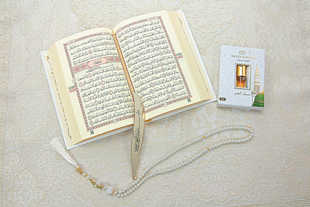 Prayer Gift Set for Men & Women | Muslim Prayer Rug, Salah Mat, Beads Taasbih, Arabic Holy Quran| Islamic Gift Set for Ramadan & Eid | Gift for Muslims | Islamic Gift | Ramadan Eid Gift for Muslims